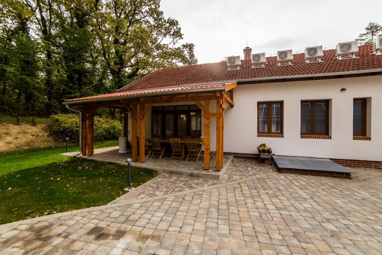 Hotel Haracsi Vendeghaz Zselickisfalud Exteriér fotografie